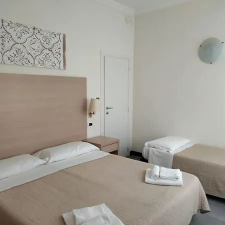 Garisenda - In Centro A - Hotel
